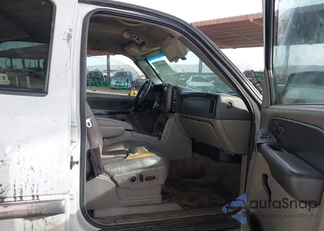 2003 GMC Yukon Slt z USA, uszkodzony, nr VIN 1GKEC13T33R271440